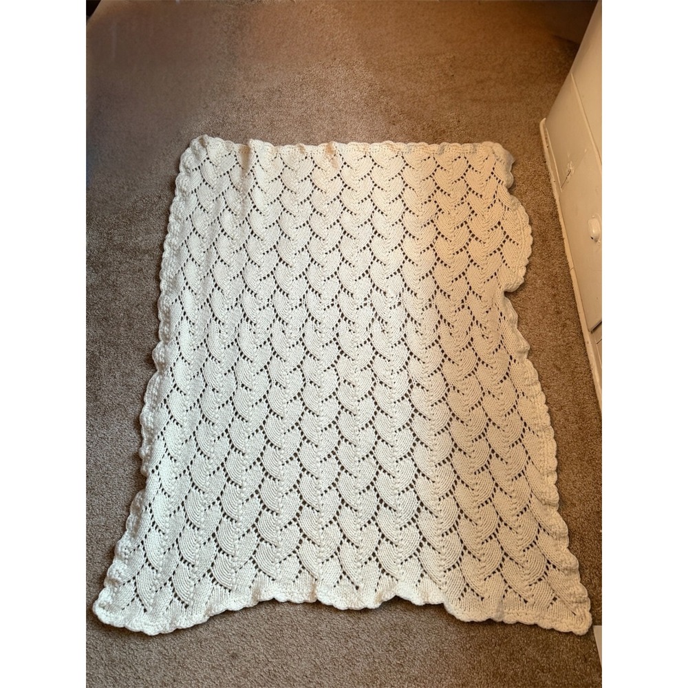 Afghan Cream Lace Knit Afghan Throw Blanket Scalloped Edge Cottagecore‎
